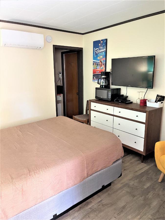 Bowmont Motel 彭蒂克顿 外观 照片