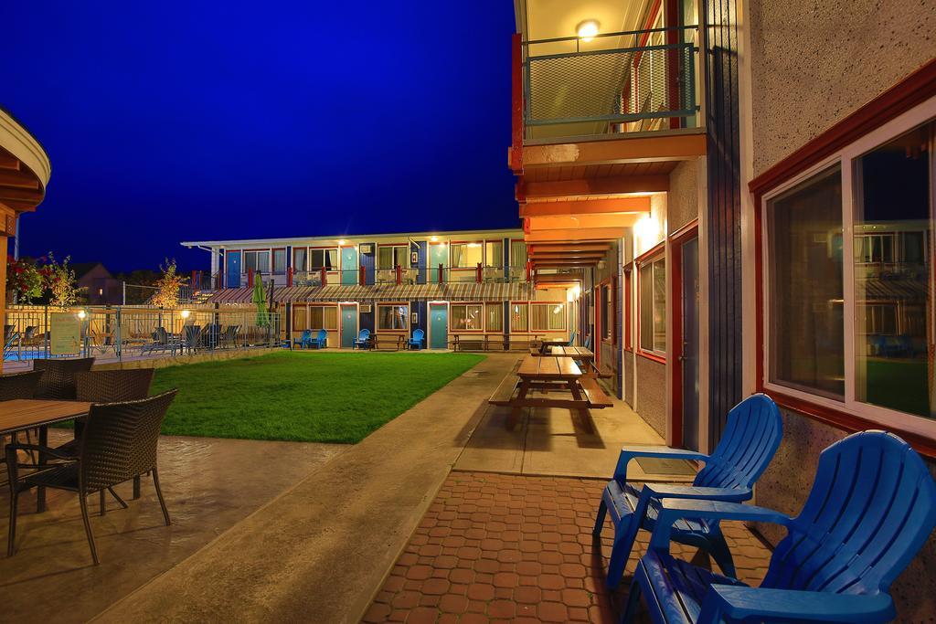 Bowmont Motel 彭蒂克顿 外观 照片